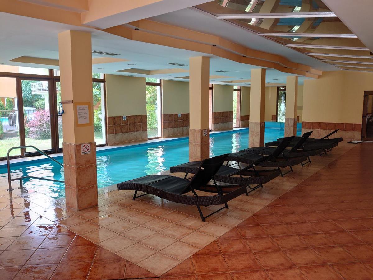 Coke Wellness Apartman Siófok Buitenkant foto