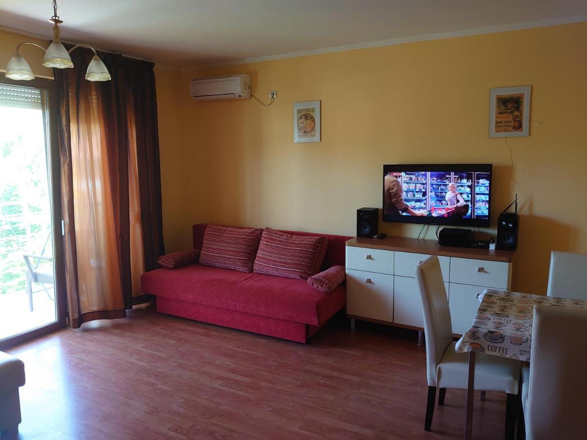Coke Wellness Apartman Siófok Buitenkant foto