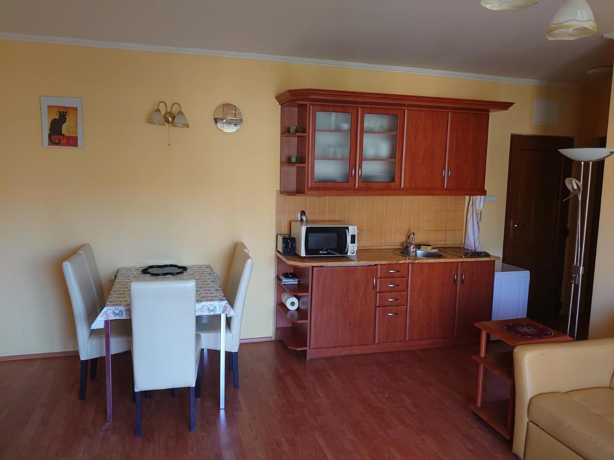 Coke Wellness Apartman Siófok Buitenkant foto