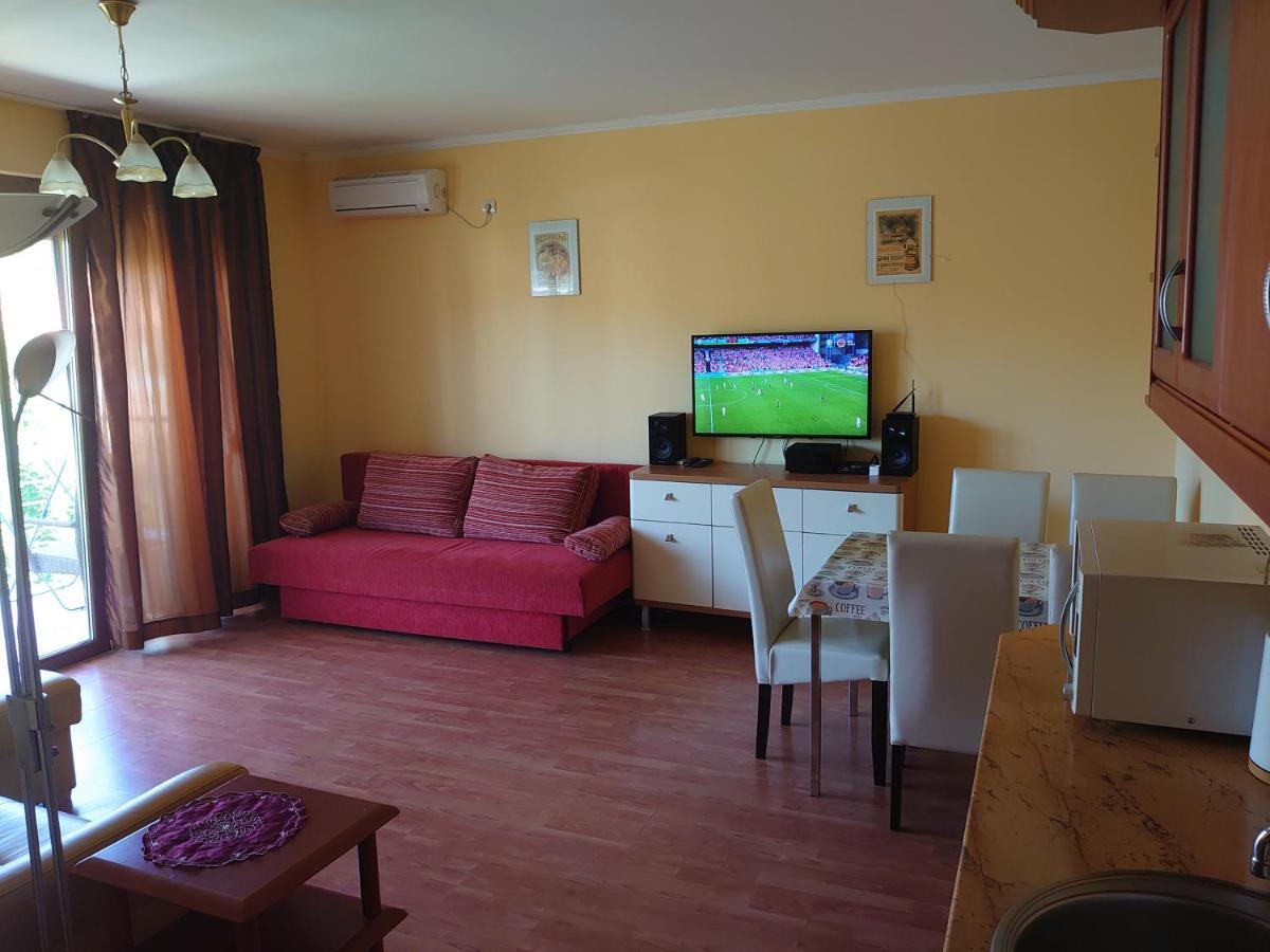 Coke Wellness Apartman Siófok Buitenkant foto